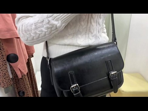 ❤️ Masturbação pública da jovem cadela FeralBerry com um dildo no provador ️ Porno vídeo em pt-br.pornoreino-com.ru